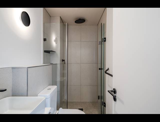 0.5 BEDROOM APARTMENT FOR SALE IN CAPE TOWN CITY CENTRE